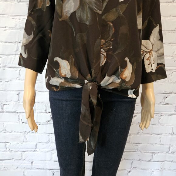 CLUB MONACO, Harriet 3/4 black floral 100% silk blouse - Picture 8 of 9
